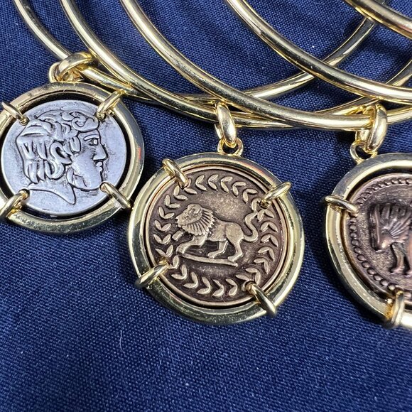 Elizabeth Taylor Greco-Roman Bangle Bracelets Set Of 5 Gold-Tone With Coin Charm - Picture 3 of 7